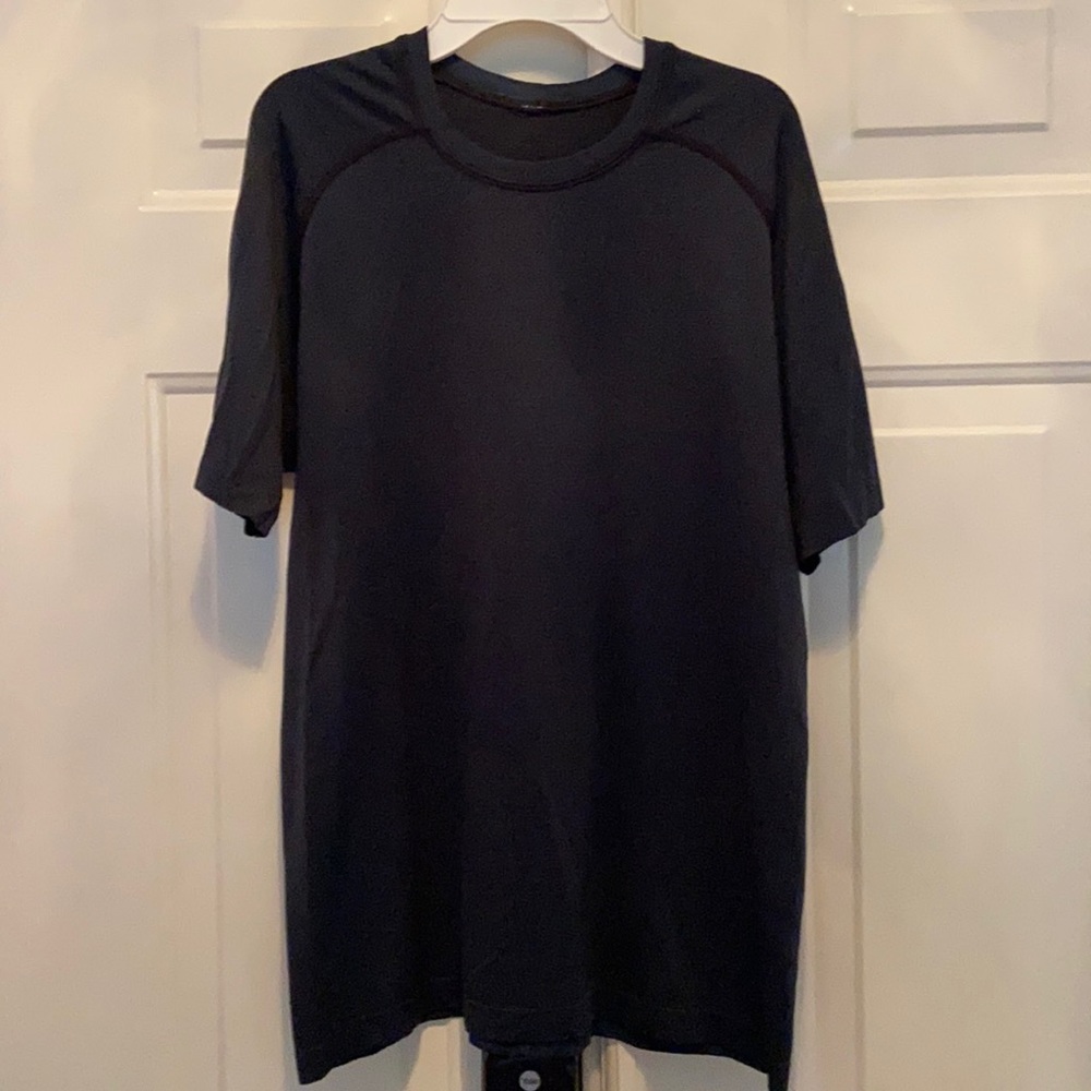 Lululemon Men’s Tshirt